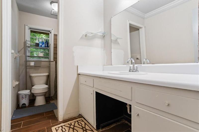 Image for property 422 White Oak Drive, Lilburn, GA 30047