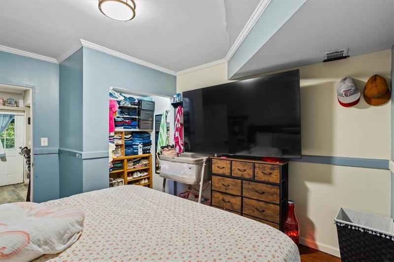 Image for property 422 White Oak Drive, Lilburn, GA 30047