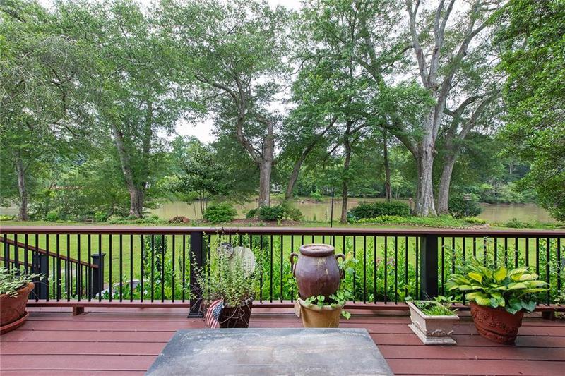 Image for property 4056 Columns Drive, Marietta, GA 30067