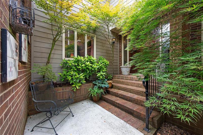 Image for property 4056 Columns Drive, Marietta, GA 30067