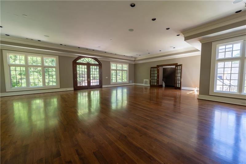 Image for property 4790 Shallowford Road, Roswell, GA 30075