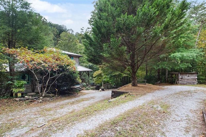 Image for property 204 LAW GROUND CREEK Road, Talking Rock, GA 30175
