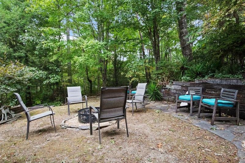 Image for property 204 LAW GROUND CREEK Road, Talking Rock, GA 30175