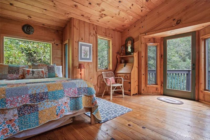 Image for property 204 LAW GROUND CREEK Road, Talking Rock, GA 30175