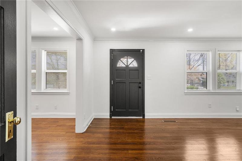 Image for property 1834 AVON Avenue, Atlanta, GA 30311