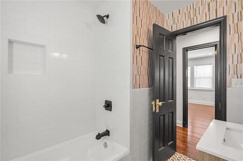 Image for property 1834 AVON Avenue, Atlanta, GA 30311
