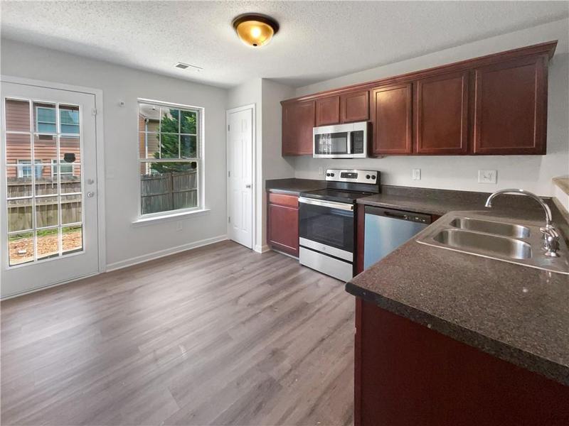 Image for property 313 Lauren Drive, Fairburn, GA 30213
