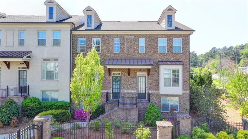 Image for property 4007 Dunwoody Trace, Atlanta, GA 30338