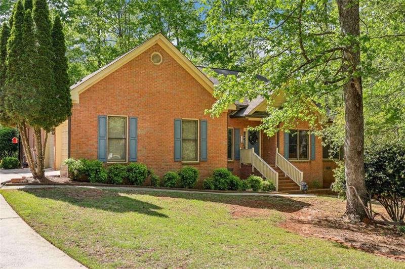 Image for property 318 Dogwood Trace, Mcdonough, GA 30252