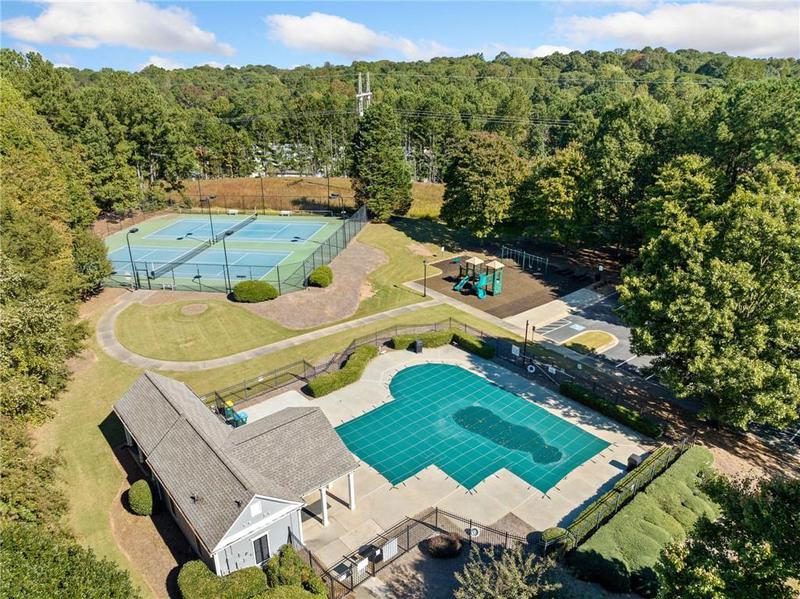 Image for property 3965 Ancroft Circle, Peachtree Corners, GA 30092