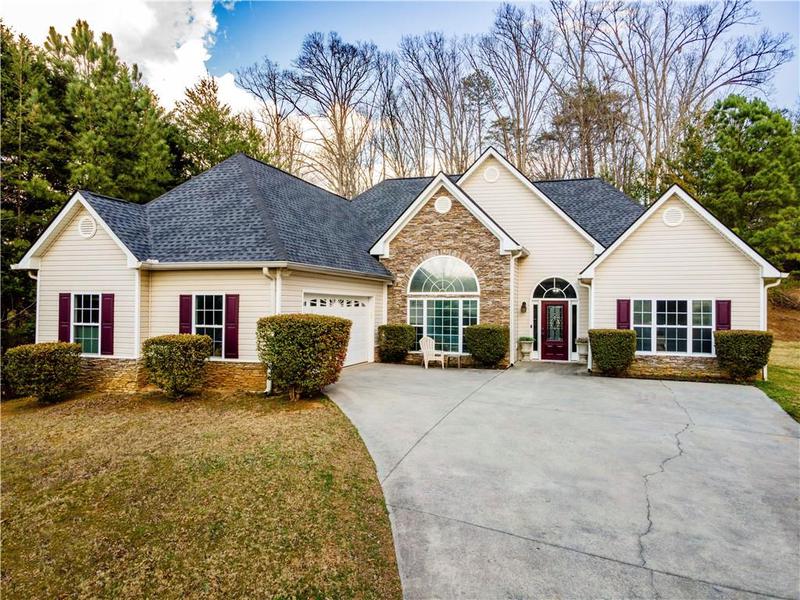 Image for property 25 Cherokee Hills Drive, Rydal, GA 30171