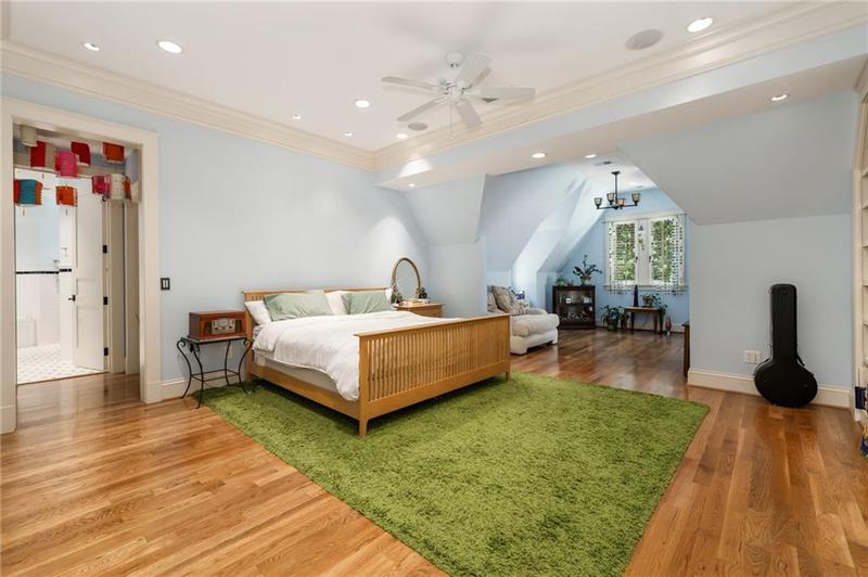 Image for property 4660 Jett Road, Atlanta, GA 30327