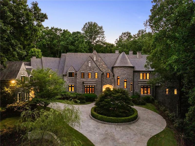 Image for property 4660 Jett Road, Atlanta, GA 30327