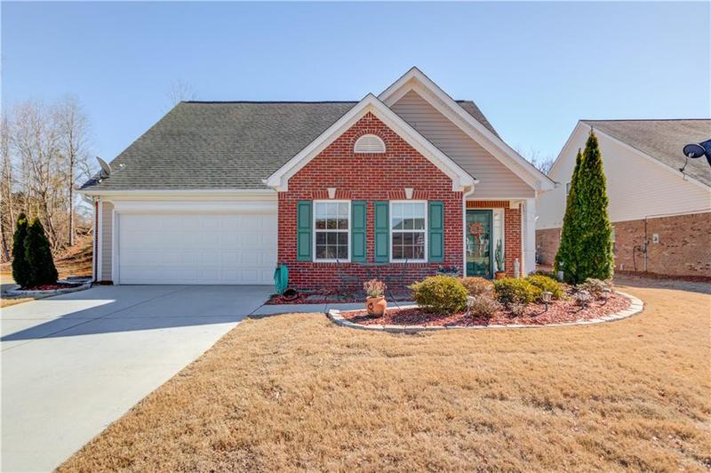 Image for property 350 Lakeview Bend Circle, Jefferson, GA 30549