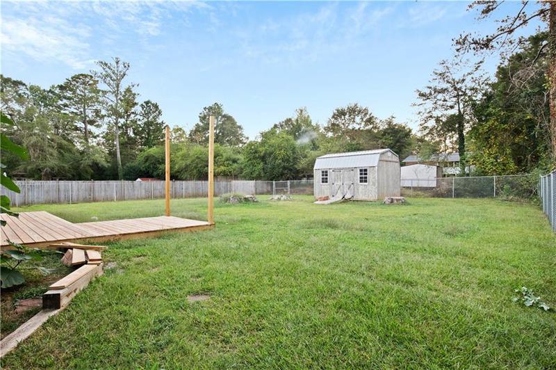 Image for property 40 Crestview Circle, Carrollton, GA 30117