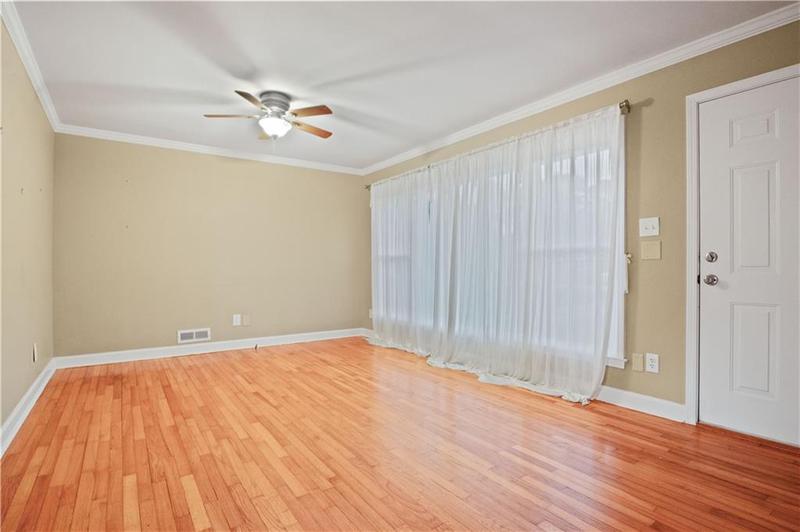 Image for property 40 Crestview Circle, Carrollton, GA 30117