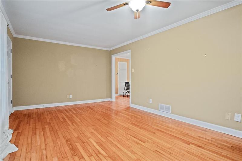 Image for property 40 Crestview Circle, Carrollton, GA 30117