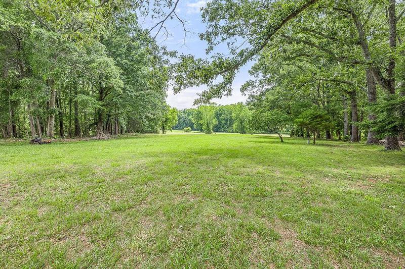 Image for property 8569 Jefferson Road, Commerce, GA 30529