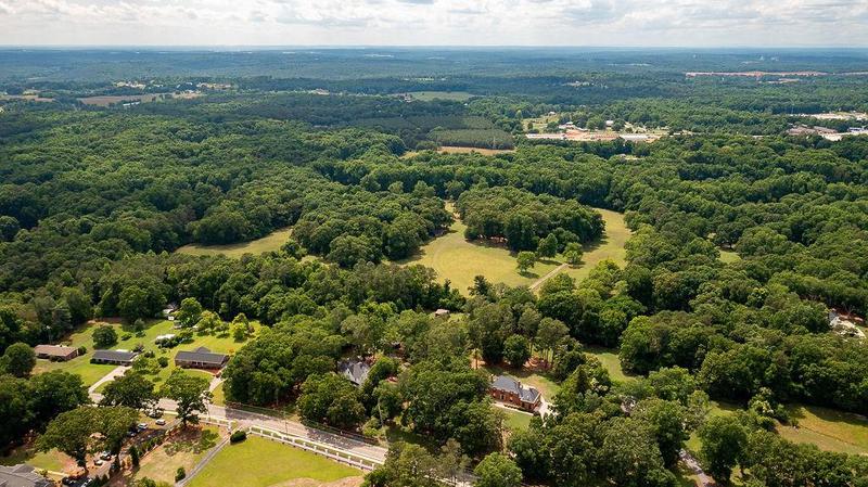 Image for property 8569 Jefferson Road, Commerce, GA 30529