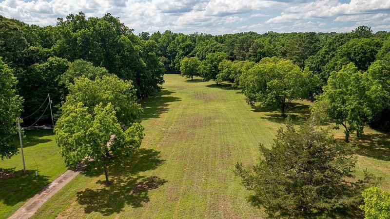 Image for property 8569 Jefferson Road, Commerce, GA 30529