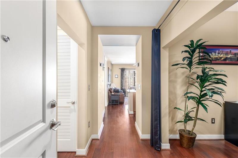 Image for property 565 Peachtree Street 1209, Atlanta, GA 30308