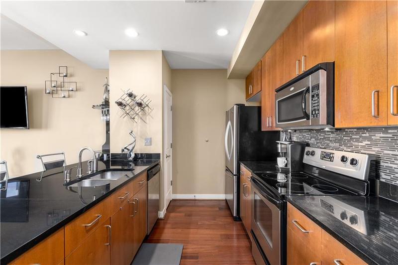 Image for property 565 Peachtree Street 1209, Atlanta, GA 30308