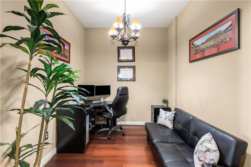 Image for property 565 Peachtree Street 1209, Atlanta, GA 30308