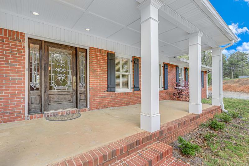 Image for property 3464 Maynard Circle, Gainesville, GA 30506