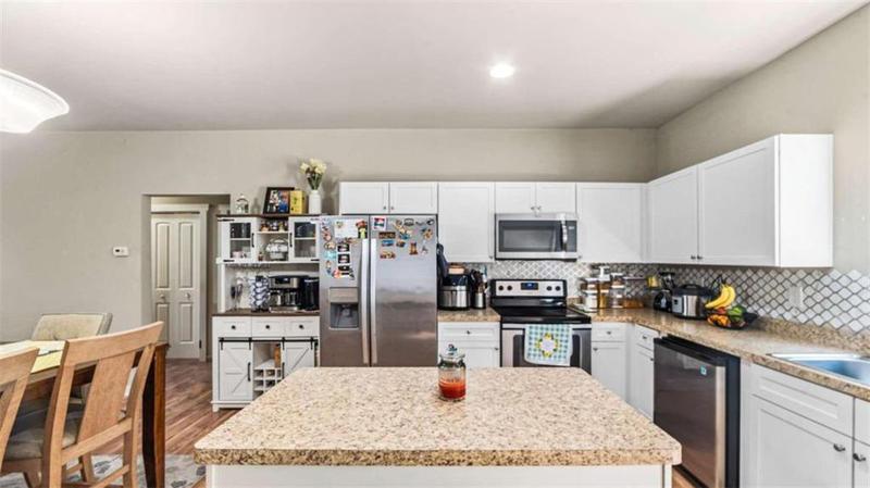 Image for property 42 Willowrun Drive, Rome, GA 30165
