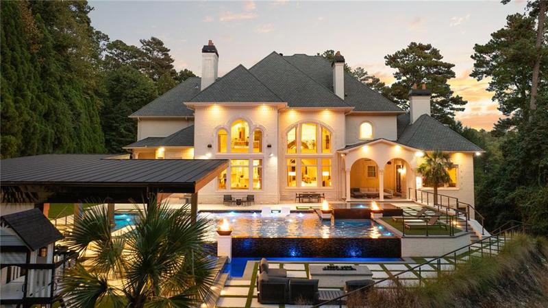 Image for property 4870 Northside Drive, Atlanta, GA 30327