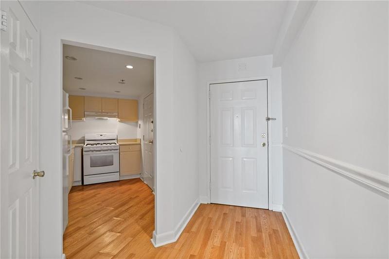 Image for property 1501 Clairmont Road B, Decatur, GA 30033