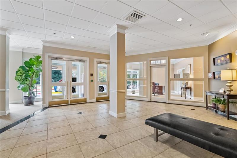 Image for property 1501 Clairmont Road B, Decatur, GA 30033