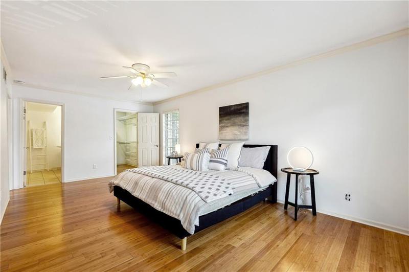 Image for property 6851 Roswell Road P-10, Sandy Springs, GA 30328
