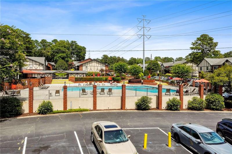 Image for property 6851 Roswell Road P-10, Sandy Springs, GA 30328
