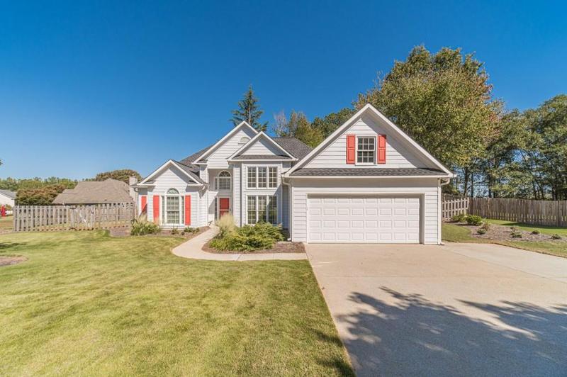 Image for property 6275 Clear Spring Lane, Flowery Branch, GA 30542