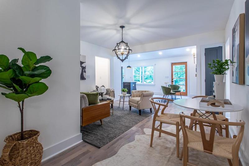 Image for property 1699 Olympian Way, Atlanta, GA 30310