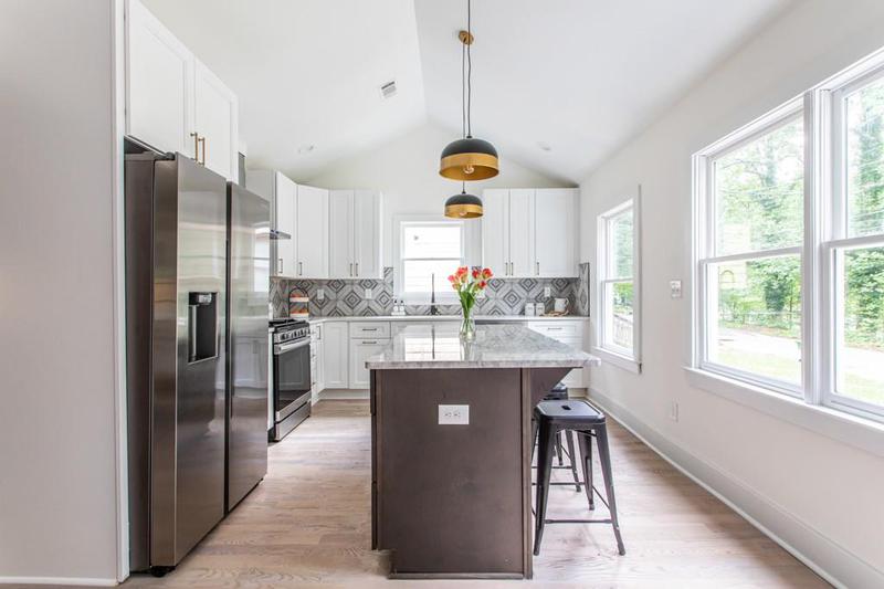 Image for property 1699 Olympian Way, Atlanta, GA 30310