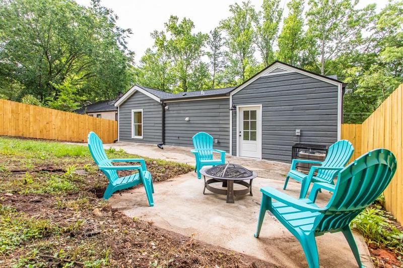 Image for property 1699 Olympian Way, Atlanta, GA 30310