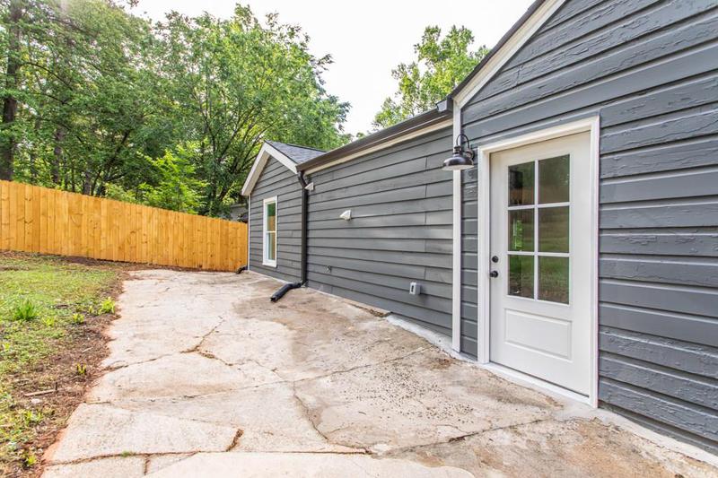 Image for property 1699 Olympian Way, Atlanta, GA 30310