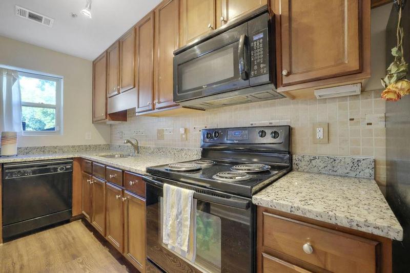Image for property 175 River Drive A, Sandy Springs, GA 30350