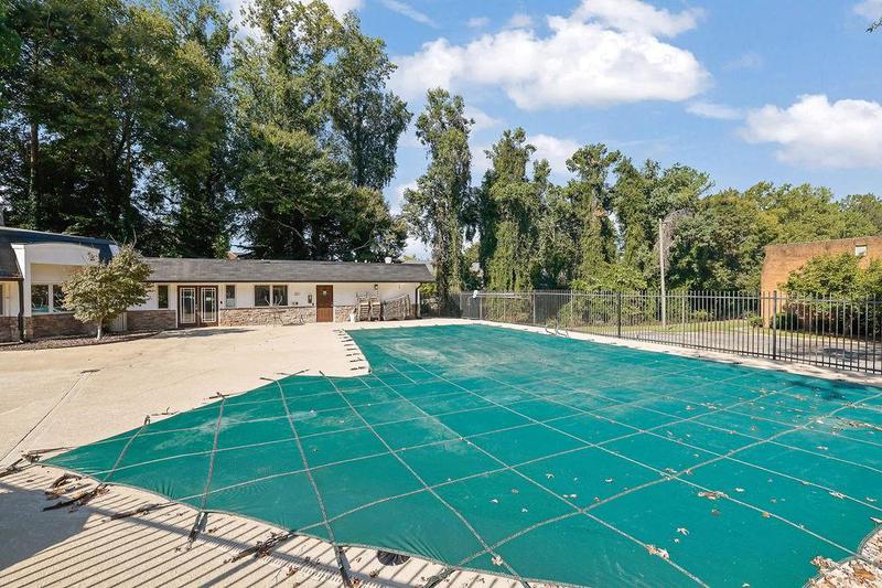 Image for property 175 River Drive A, Sandy Springs, GA 30350