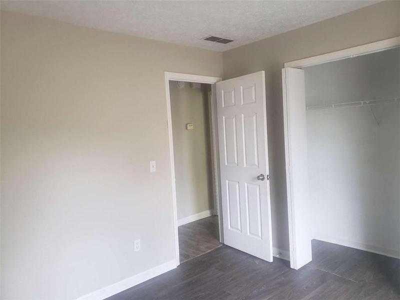 Image for property 10 Oak Wood Lane, Covington, GA 30016