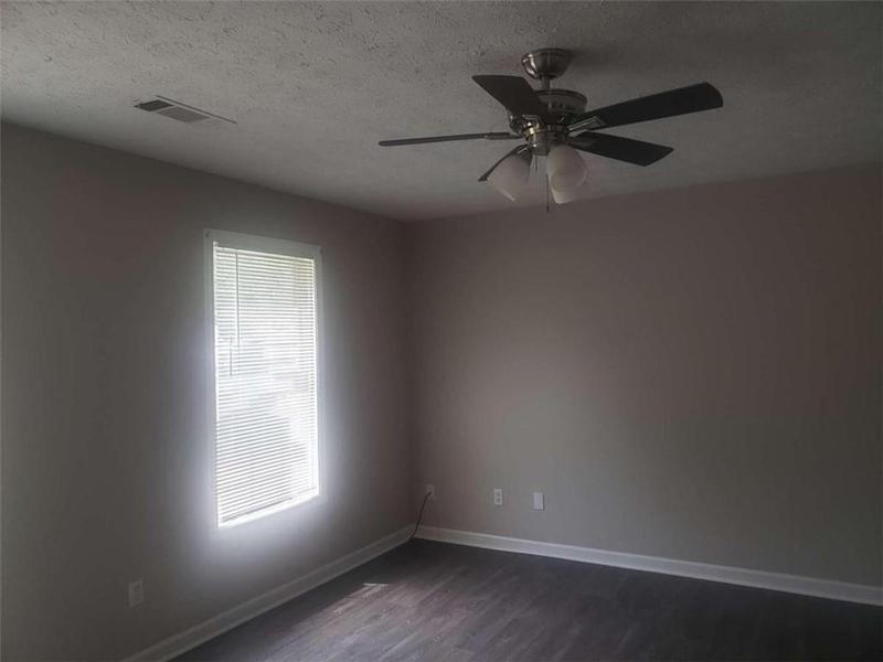 Image for property 10 Oak Wood Lane, Covington, GA 30016