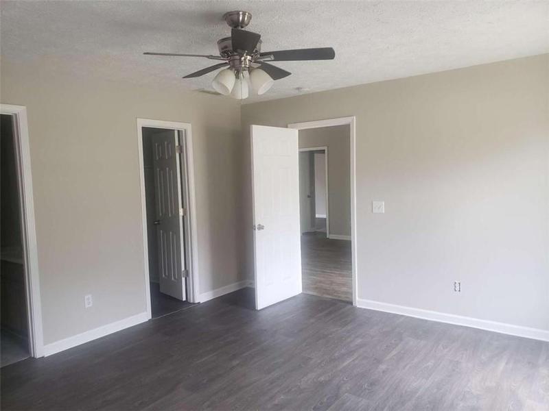 Image for property 10 Oak Wood Lane, Covington, GA 30016