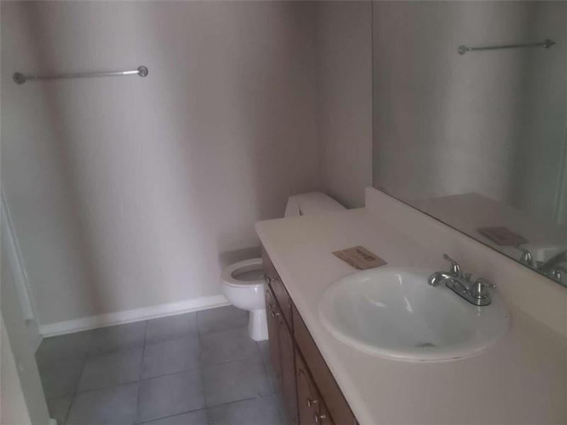 Image for property 10 Oak Wood Lane, Covington, GA 30016