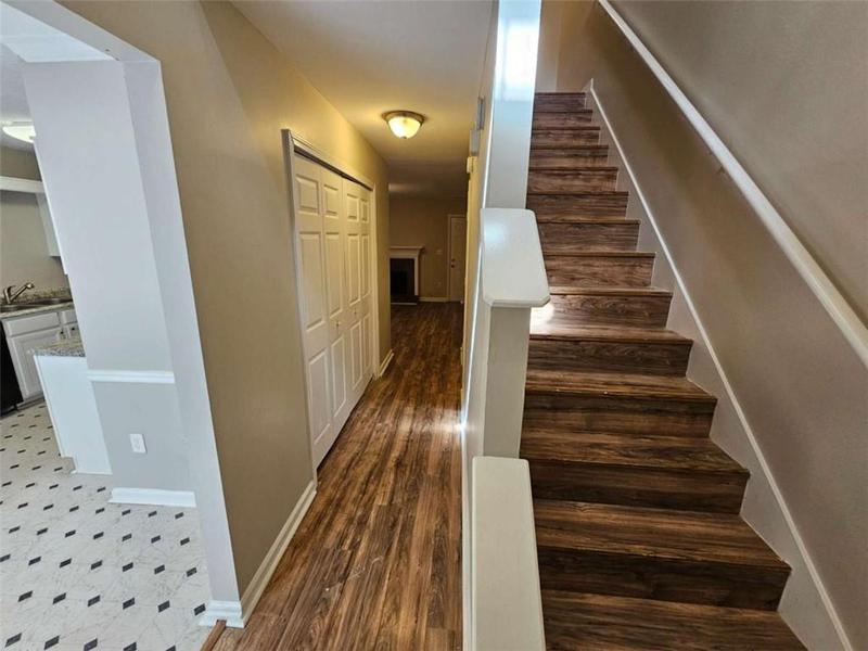 Image for property 6718 Roscommon Drive, Austell, GA 30168