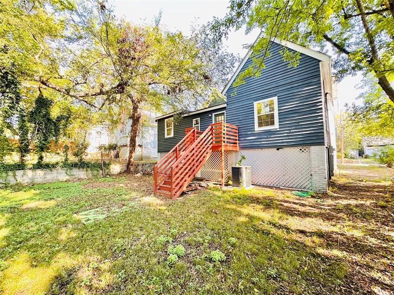 Image for property 916 Elm Street, Macon, GA 31201
