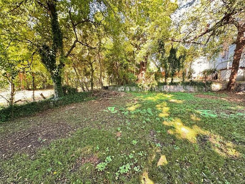 Image for property 916 Elm Street, Macon, GA 31201
