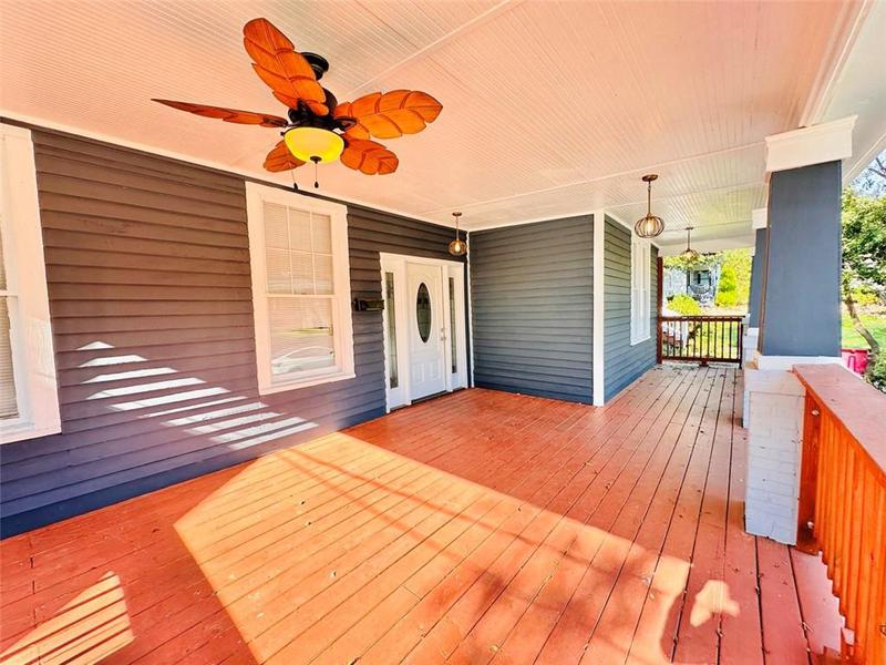 Image for property 916 Elm Street, Macon, GA 31201