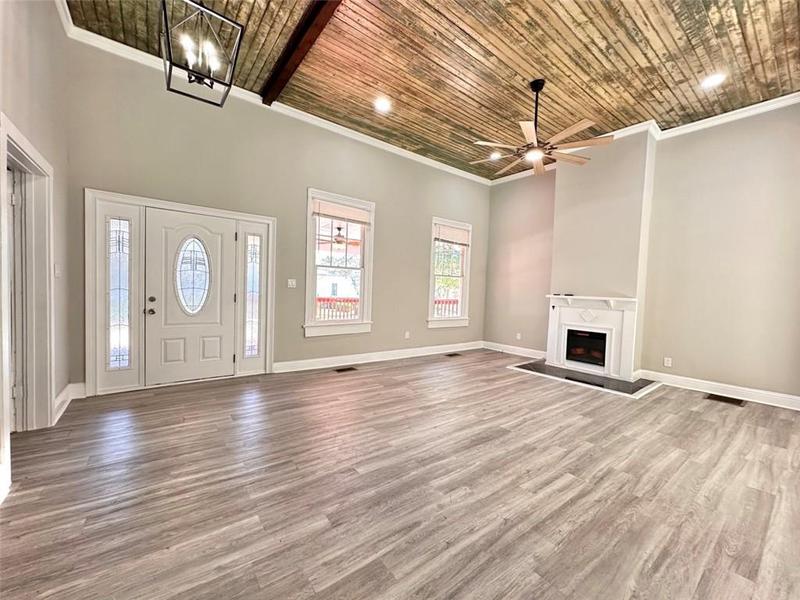 Image for property 916 Elm Street, Macon, GA 31201